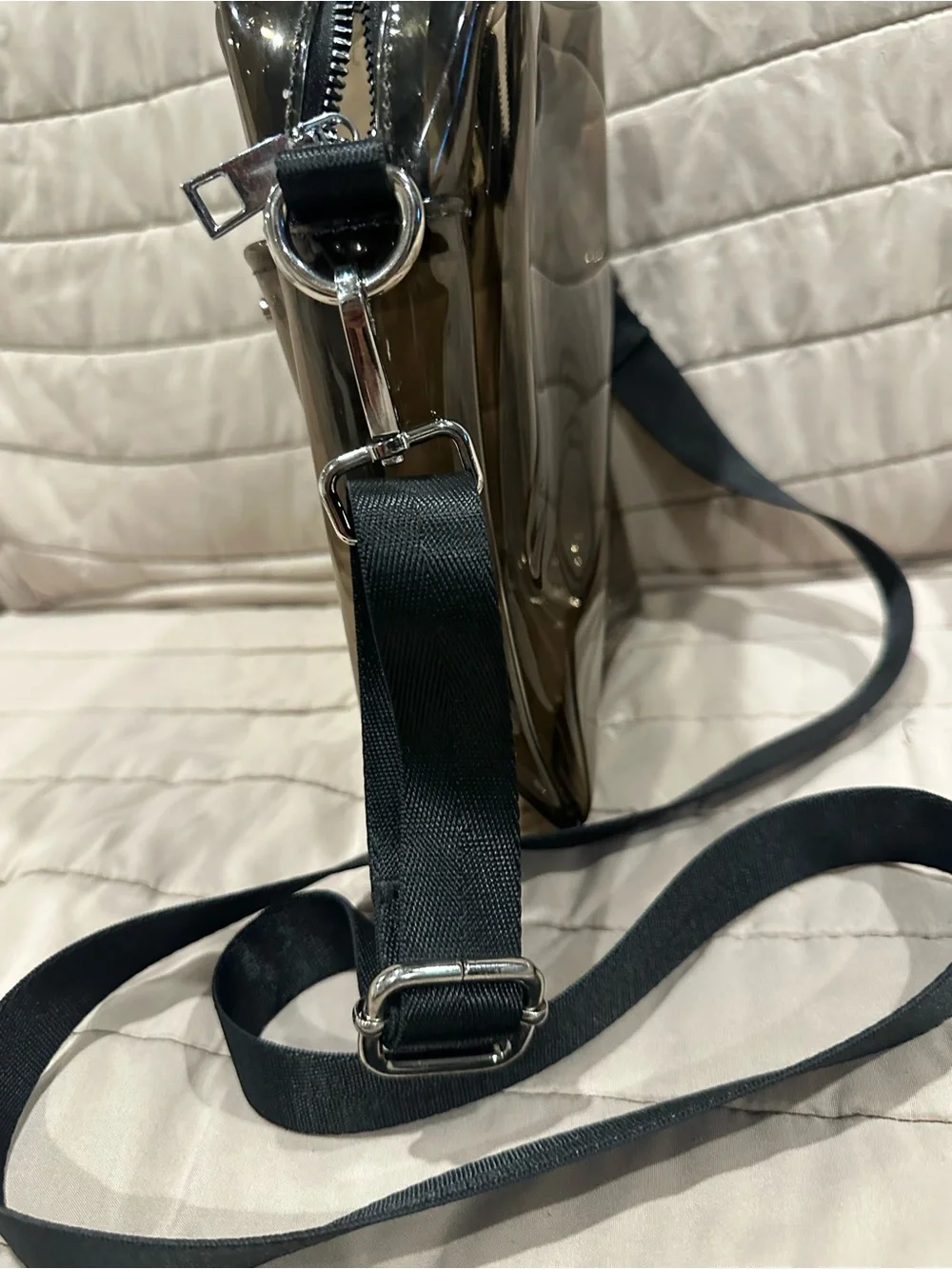 N/A sleek black
